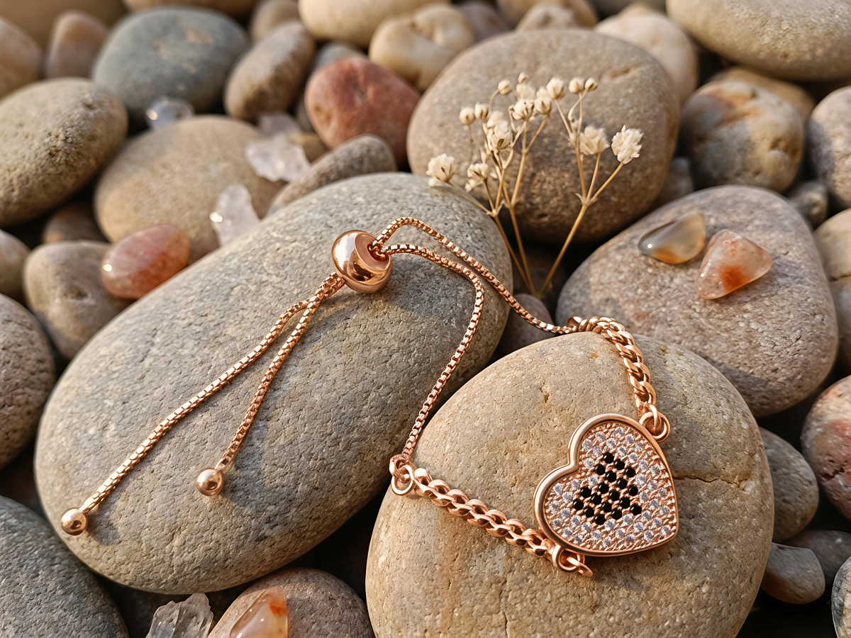 Rose Gold Crystal Heart Bolo Bracelet